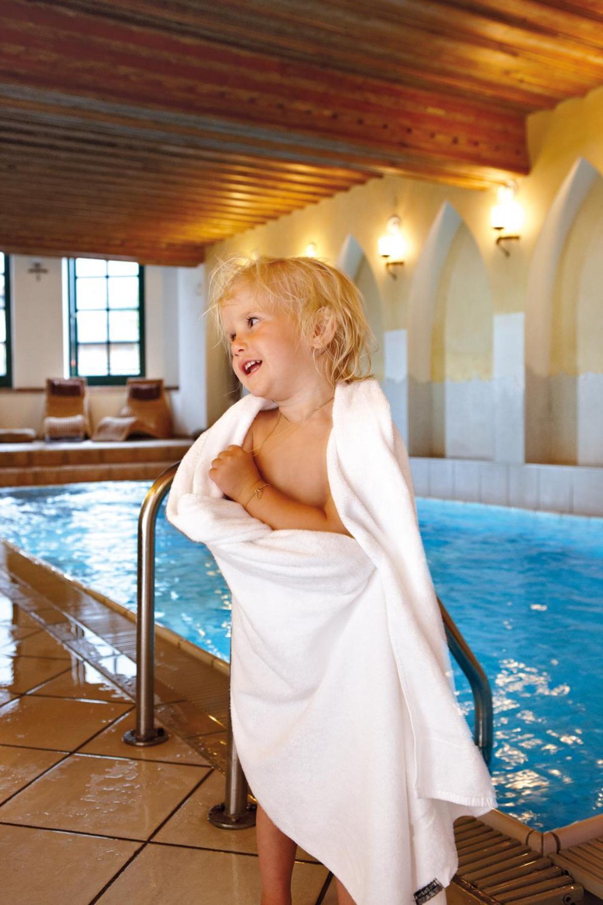 Hotel Unterbrunn Apartments & Gaestehaus Neukirchen am Grossvenediger Ngoại thất bức ảnh