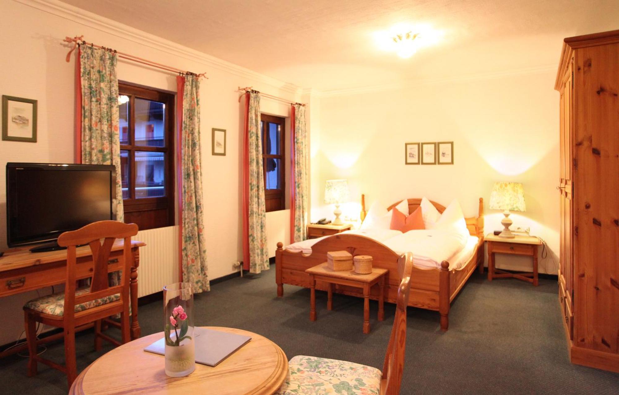 Hotel Unterbrunn Apartments & Gaestehaus Neukirchen am Grossvenediger Ngoại thất bức ảnh