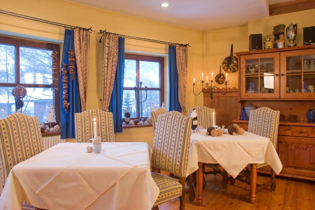 Hotel Unterbrunn Apartments & Gaestehaus Neukirchen am Grossvenediger Phòng bức ảnh