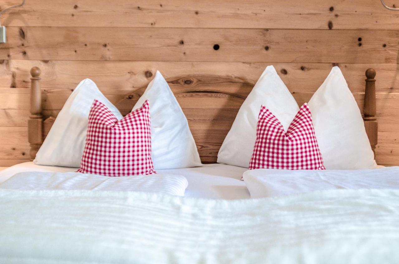 Hotel Unterbrunn Apartments & Gaestehaus Neukirchen am Grossvenediger Ngoại thất bức ảnh